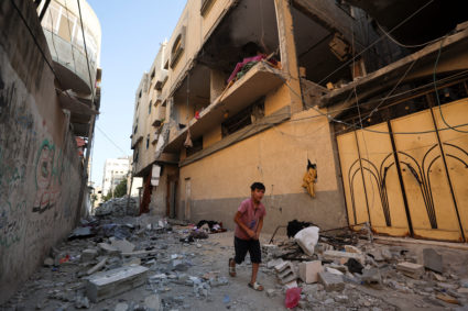 Israeli airstrikes flatten apartments in Gaza's Jabaliya refugee