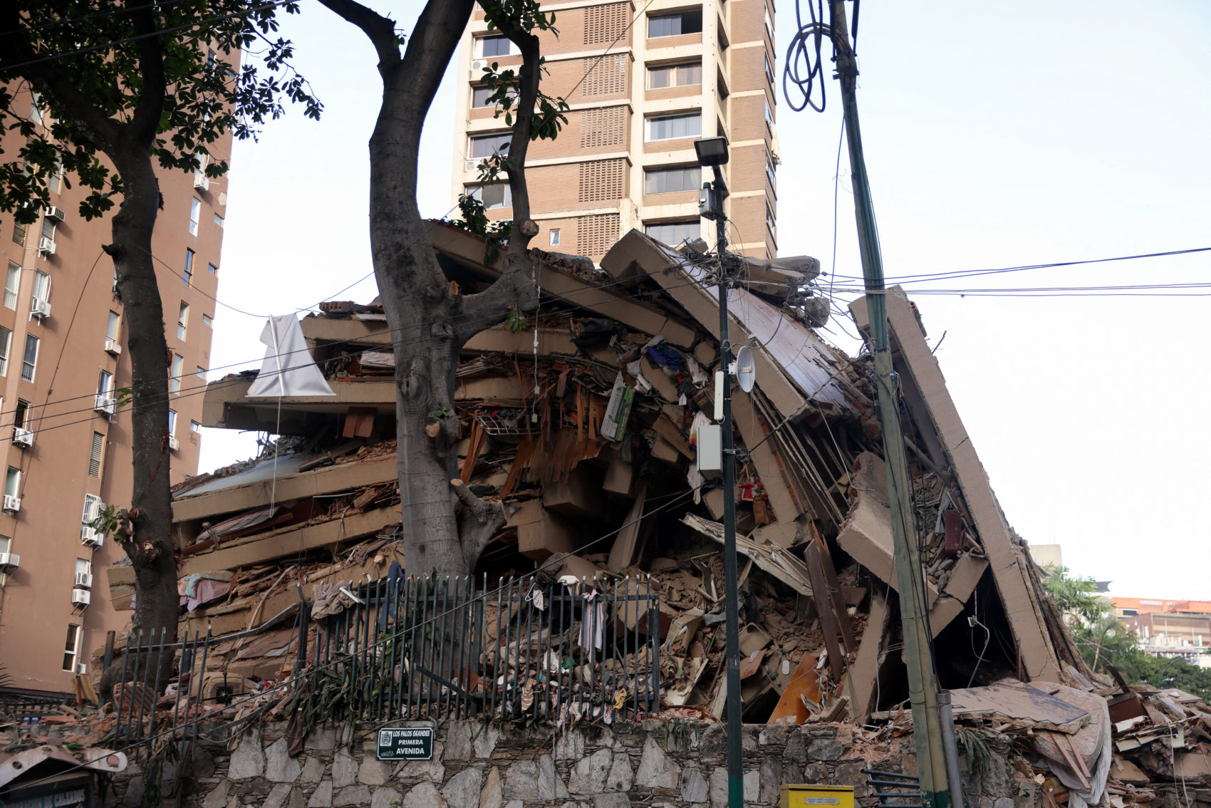 Aftermath of earthquakes in Caracas
