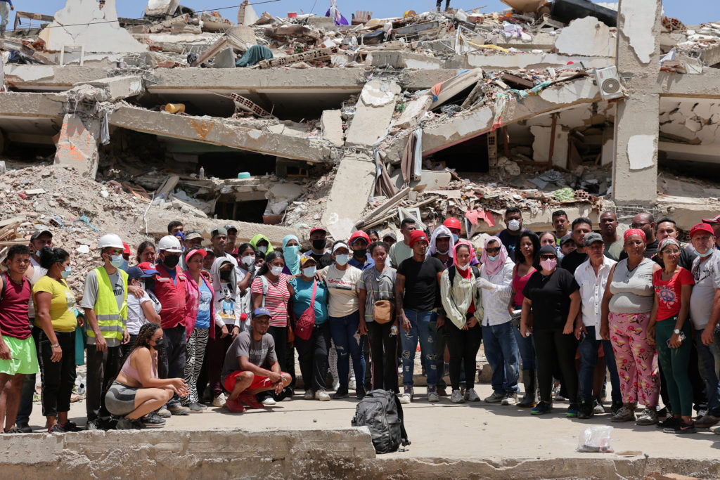 Venezuela rescue efforts grow desperate as death toll rises and aftershock rattles country