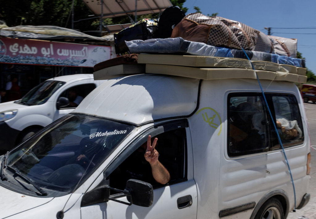Israel and Hezbollah agree to a ceasefire as deadly fighting threatens U.S.-Iran agreement