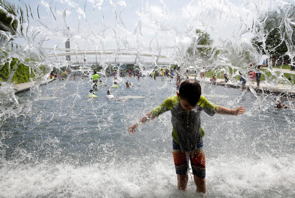 How to keep babies safe when temperatures soar