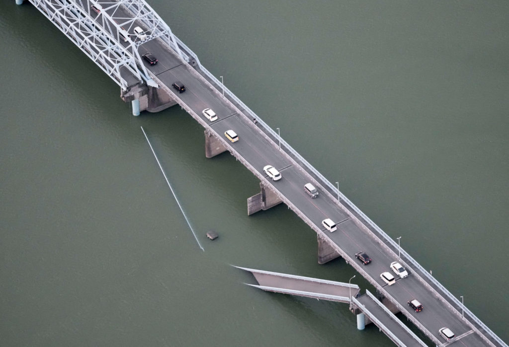 7.1 magnitude earthquake rattles Japan, but tsunami advisory is lifted