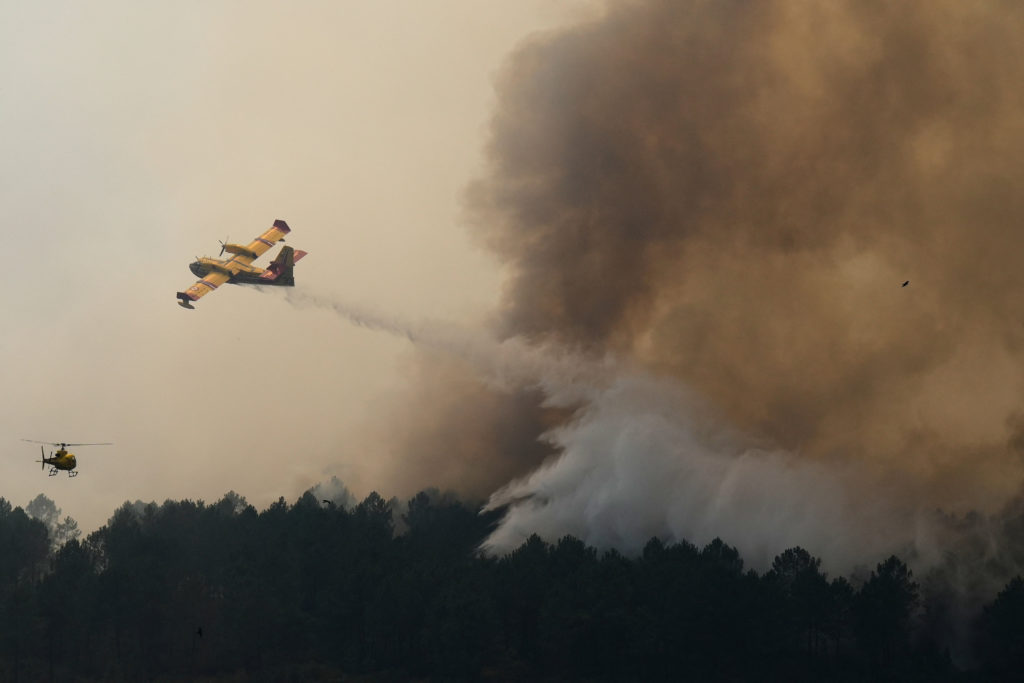New wildfire evacuations ordered in France, bringing total to 330,000 people displaced in southwestern Europe