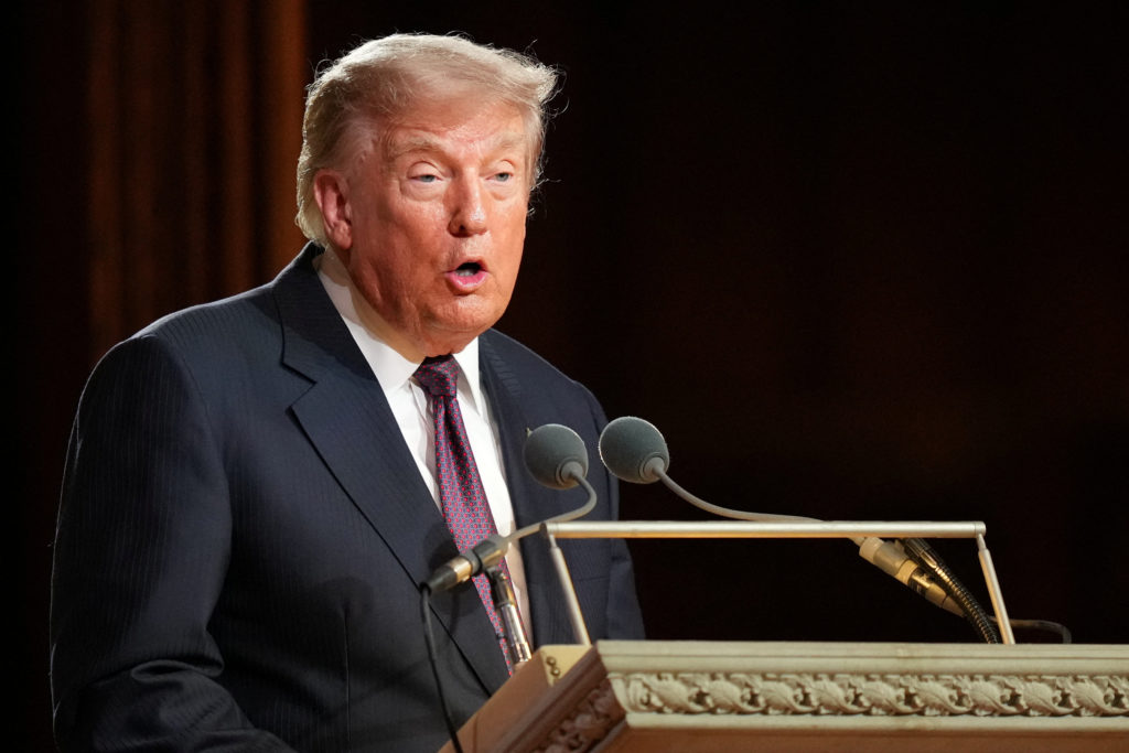 WATCH: Trump pays tribute to Sen. Graham during National Cathedral funeral service
