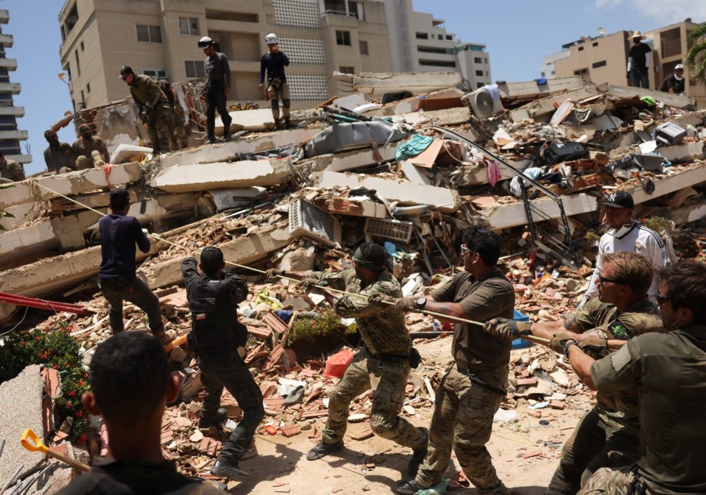 'We're not stopping': Virginia rescue team searches for quake survivors in Venezuela