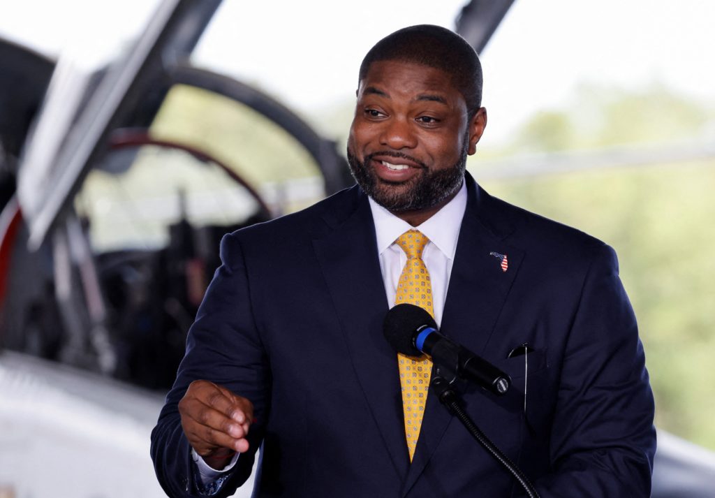Announcement of "MAX POWER" in Cape Canaveral
