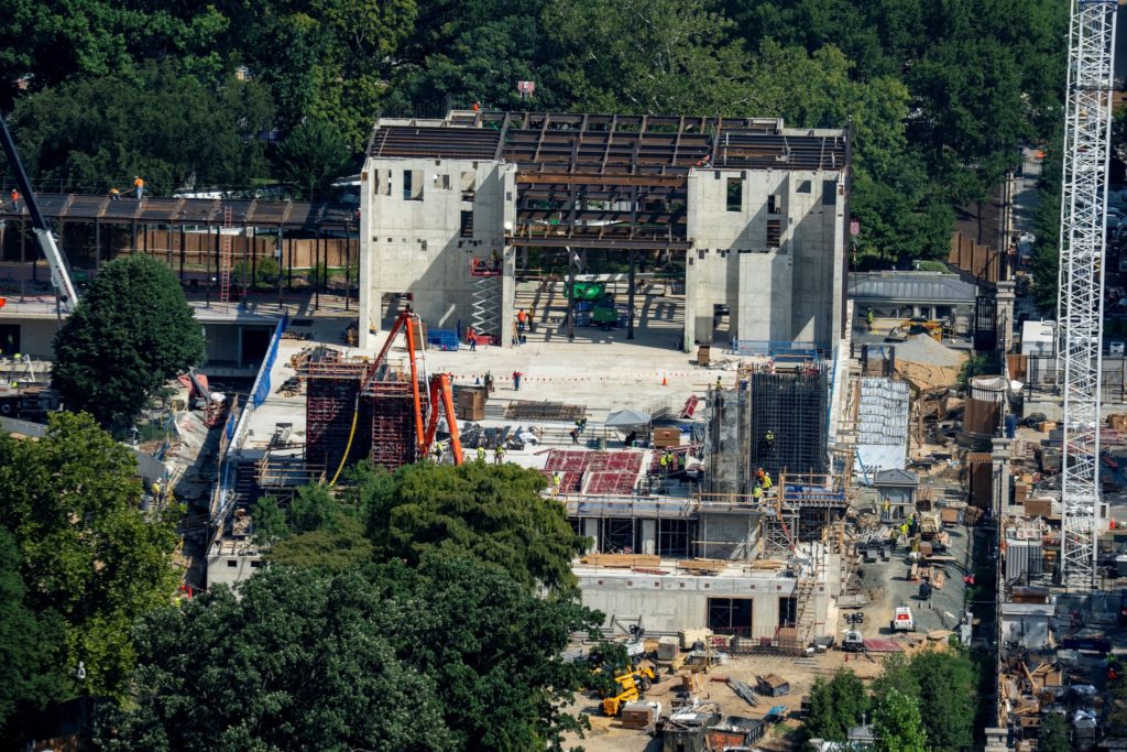 News Wrap: Supreme Court allows Trump ballroom construction to continue amid challenges