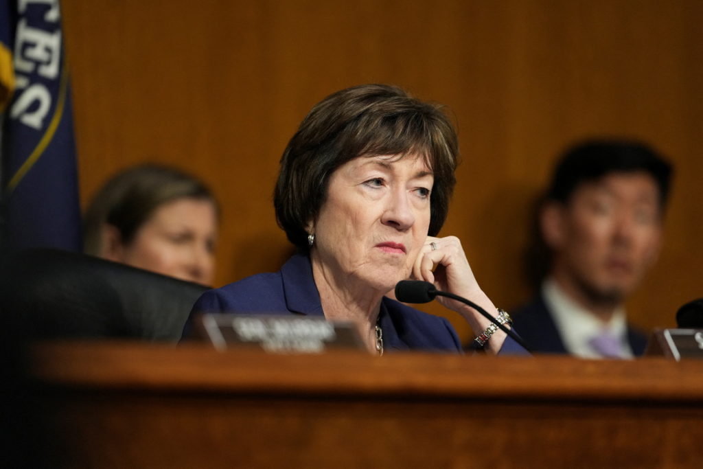 Key senators reject White House proposal on NIH grants