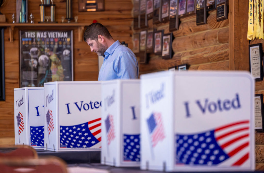 Early voting begins in U.S. midterm elections that could flip control of Congress
