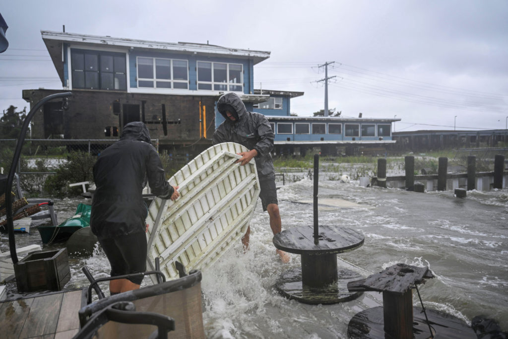 Roads flood in New Jersey, inundate some homes, as major signs of nor'easter take shape