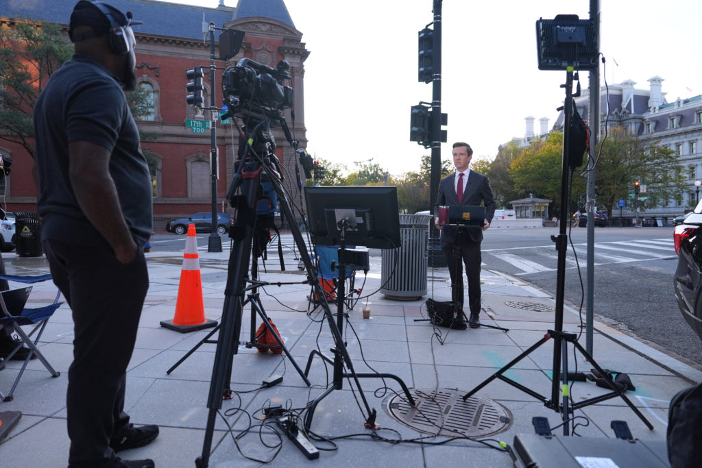 Judge orders White House to restore access to CNN, MS NOW and Politico. Reporters say they're still blocked