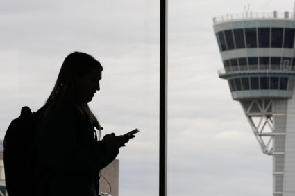 Technical problems at a key air traffic center disrupt flights across Northeast