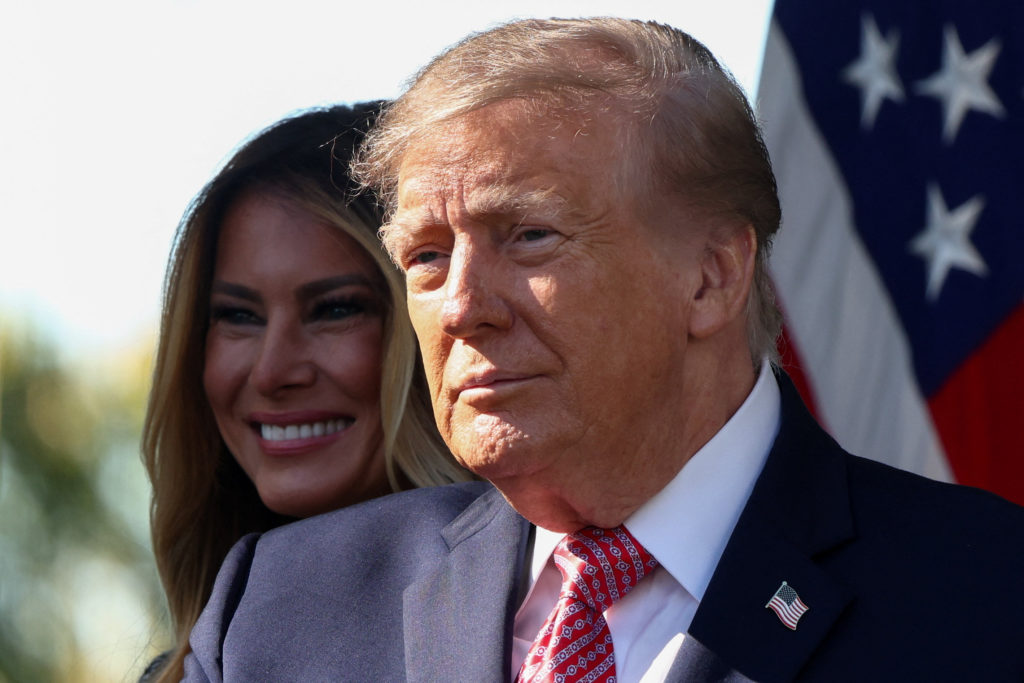 Trump's new pitch for Republican candidates? They're really good looking